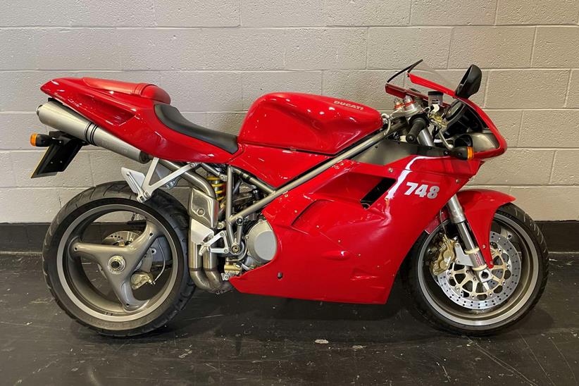 2001 Ducati 748 Biposto