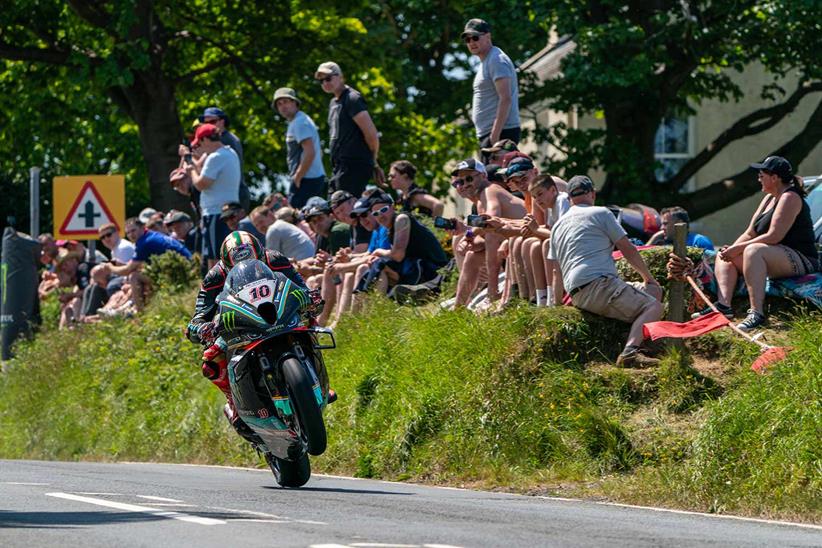 Peter Hickman fights to second onboard the Monster Energy by FHO Racing BMW. (Pacemaker Press)