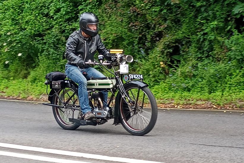 Powering up hill during the Banbury Run 2023