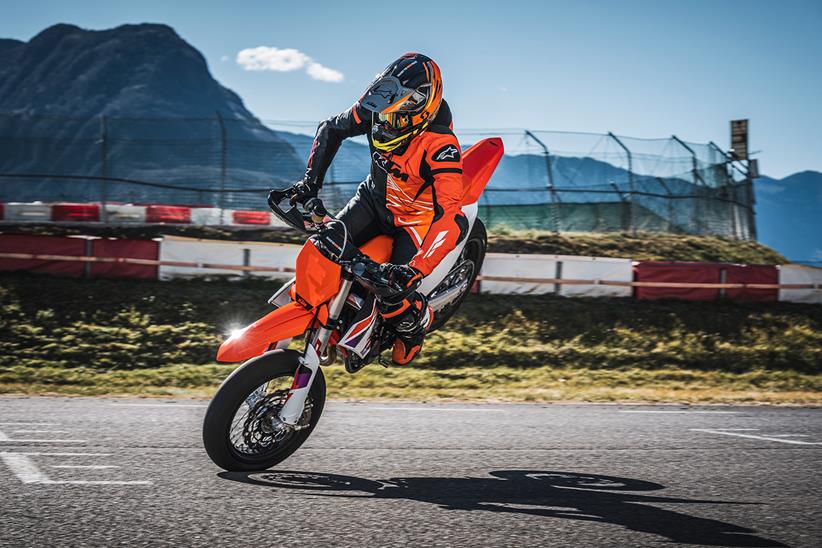 KTM 450 SMR stoppie