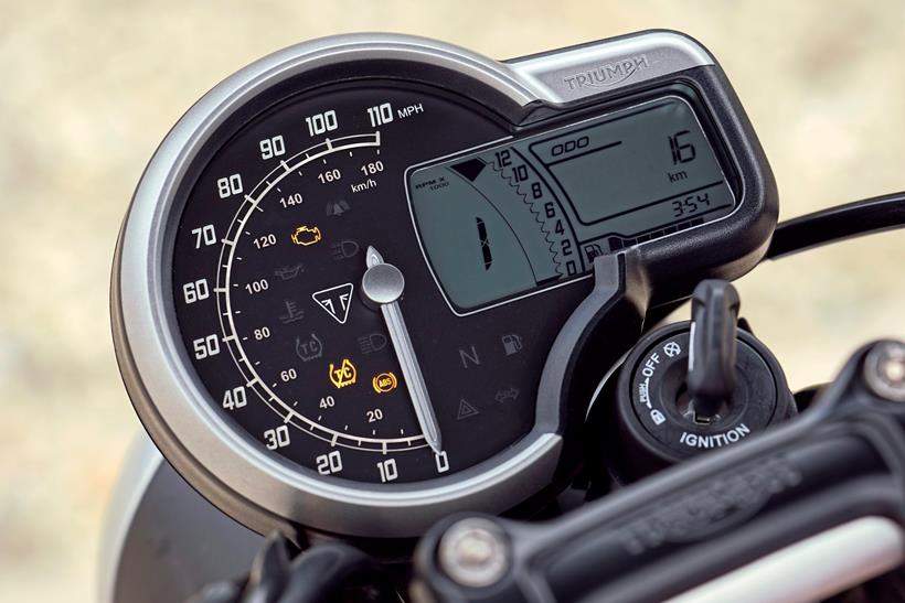 Triumph Speed 400 display