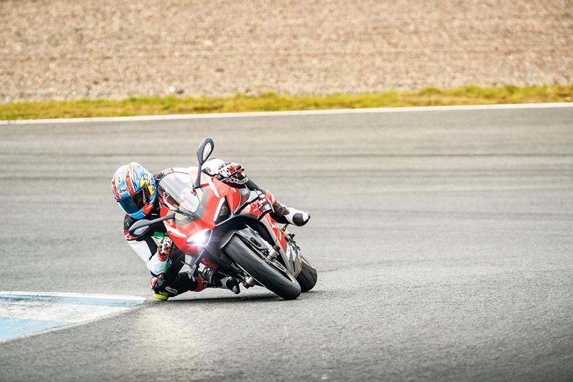 Ducati Superleggera V4 cornering at Knockhill