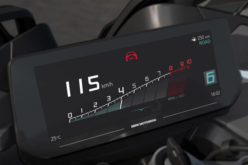 BMW collision warning dash alert