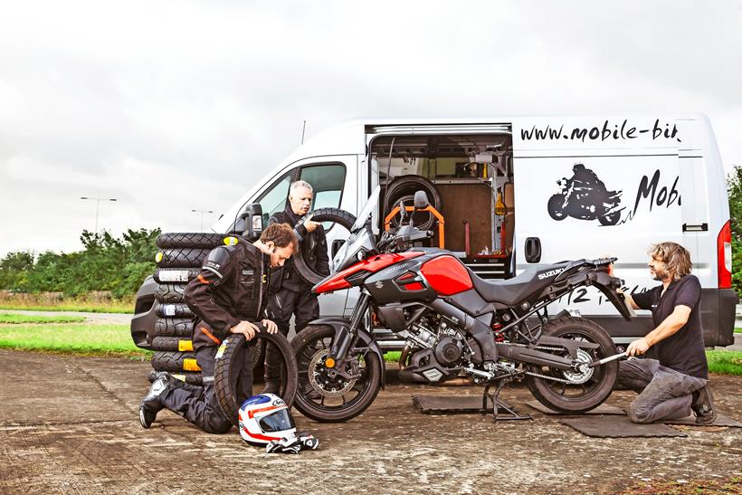 Changing tyres for a blind group test