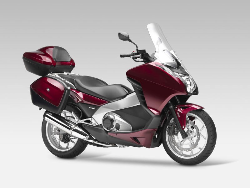 Yamaha T-MAX 750 superscoot on the way
