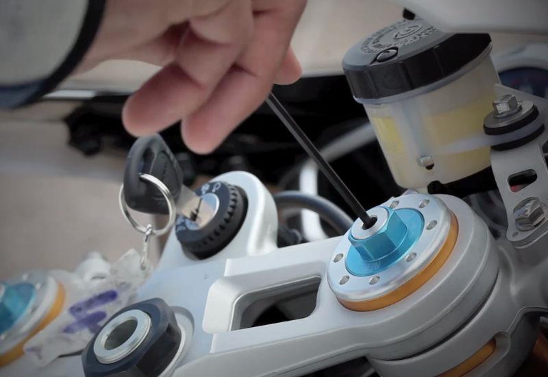 Video Öhlins suspension setup guide