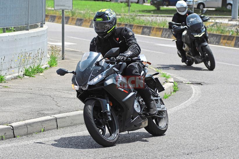 Aprilia RS440 A2 sportsbike spied in testing