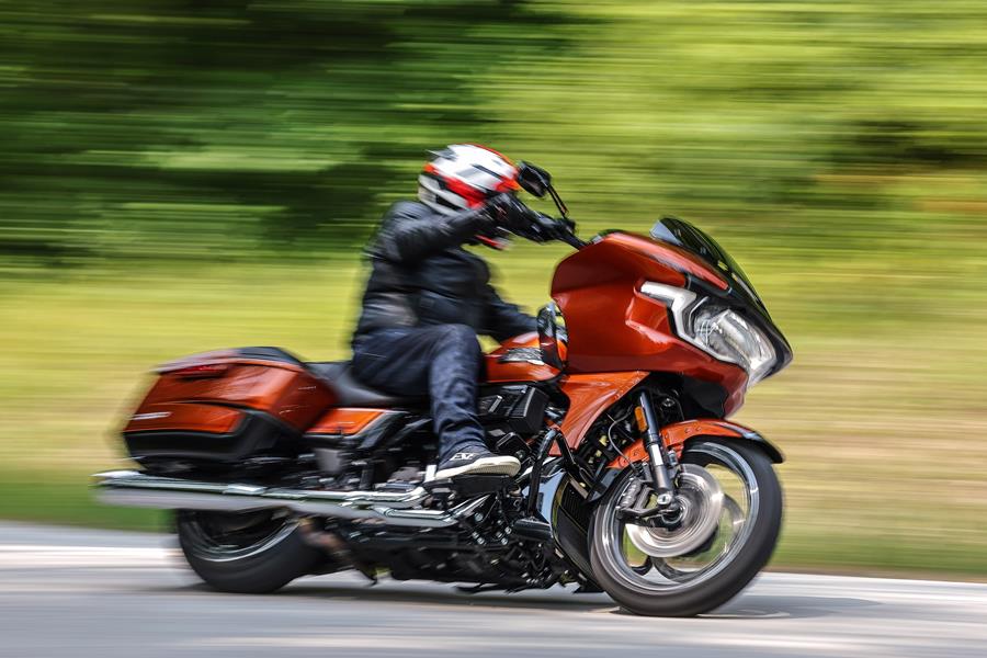 Harley-Davidson CVO 121 Road Glide reviewed by MCN's Rich Newland