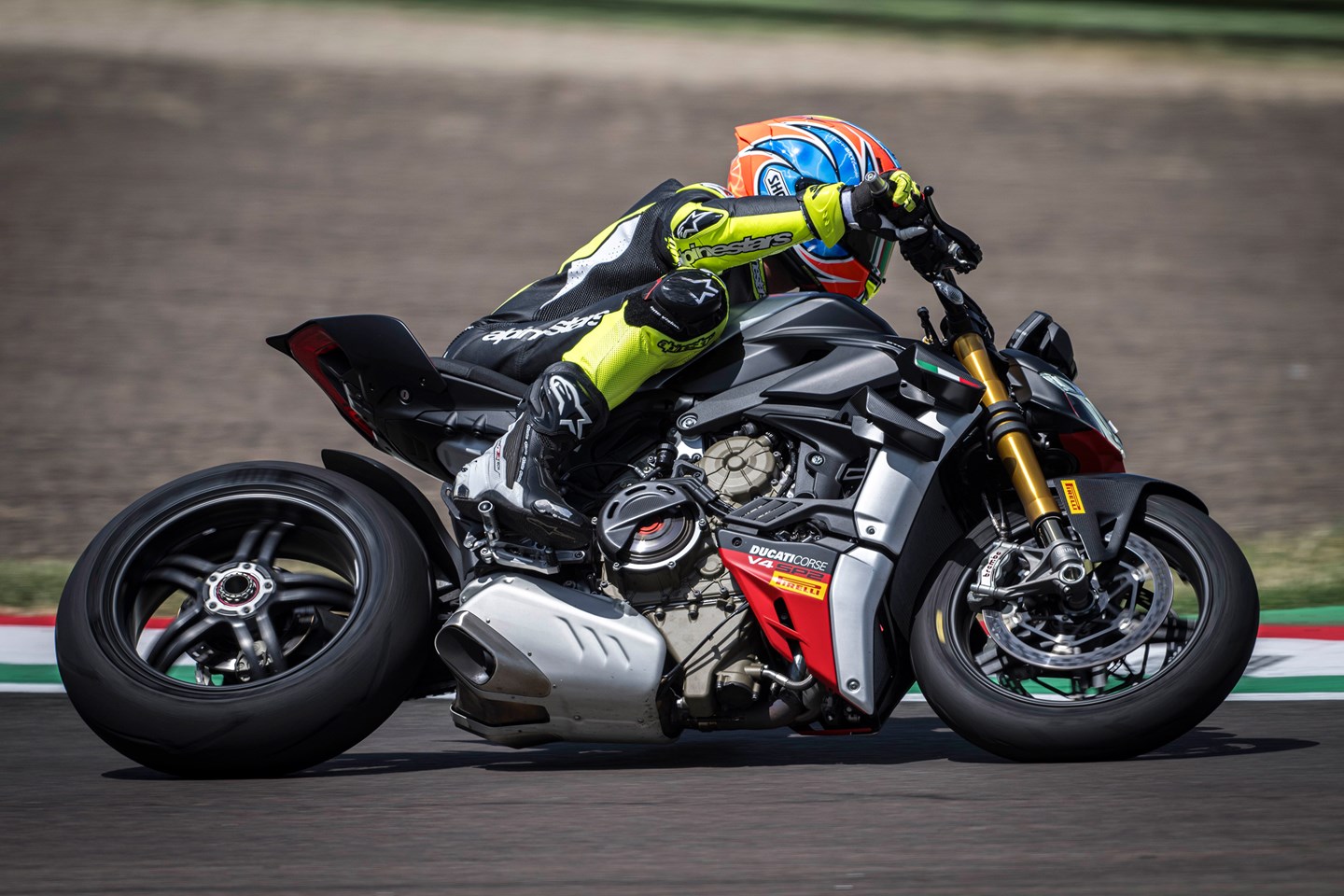 New Streetfighter V4 SP2 Ducati - The Ultimate Formula
