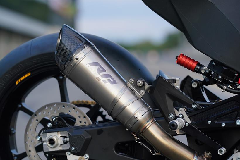 Krämer GP2-890RR exhaust