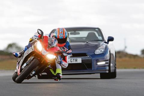 Video: Aprilia RSV4 v Nissan GT-R: Battle of the computers