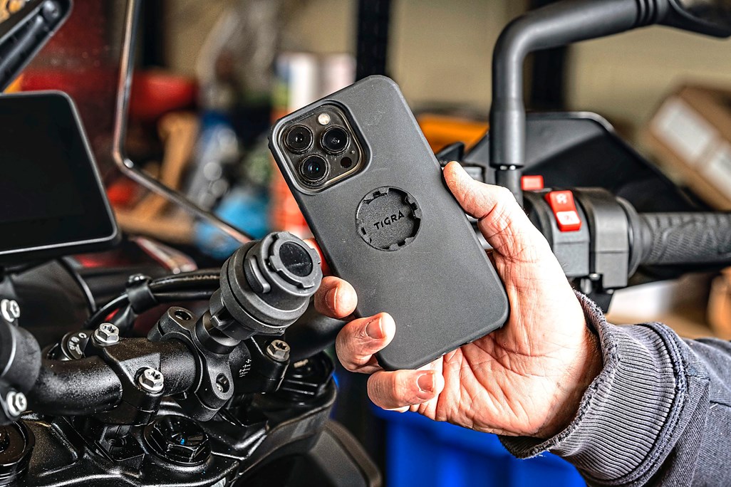 17.5-20.5mm Motorcycle Fork Stem Mount & TiGRA FITCLIC Neo LITE Case for Google Pixel 3 (sku 47176) main image 0