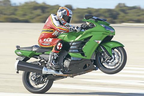 Video: 2012 Kawasaki ZZR1400 first ride