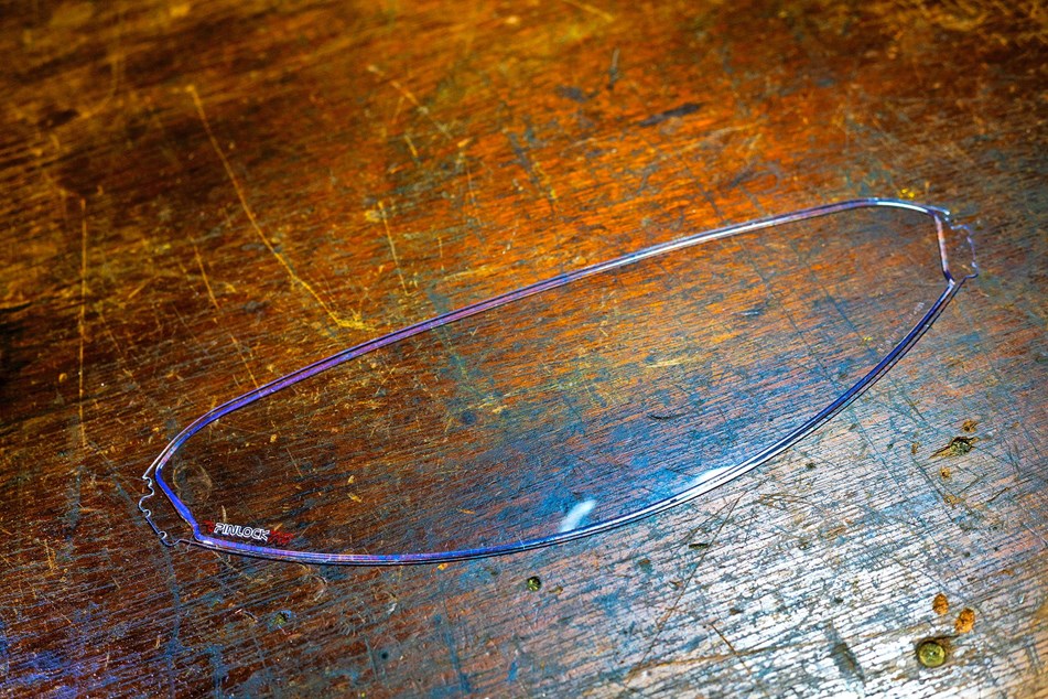 Best motorcycle antimisting visor inserts