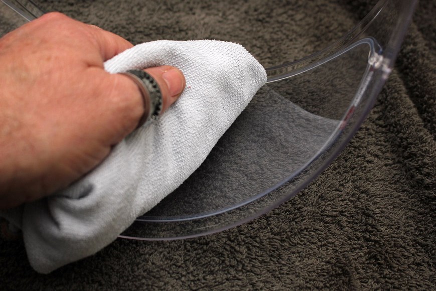 MCN's step by step how-to on cleaning your helmet in and out