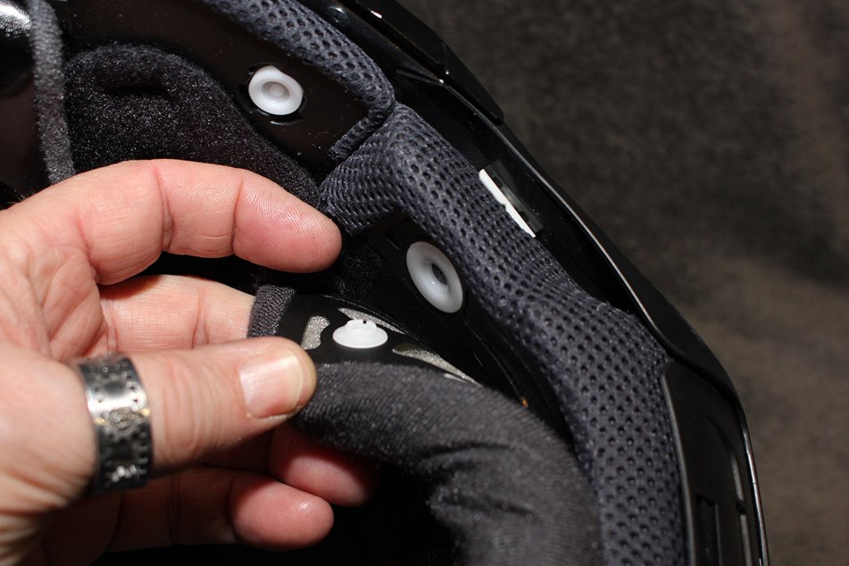 MCN's step by step how-to on cleaning your helmet in and out