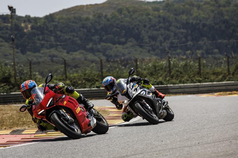 tyre-review-pirelli-diablo-supercorsa-v4-sp