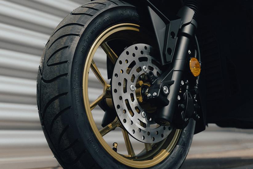 Lexmoto Nexus front wheel