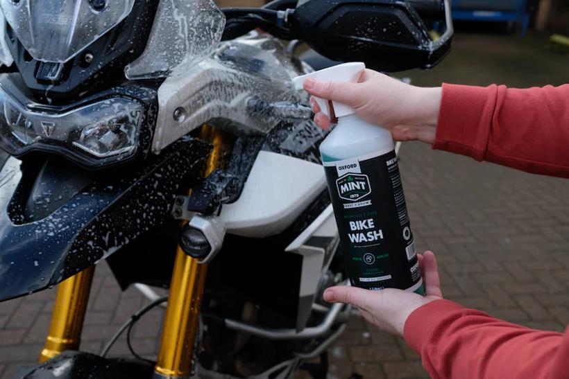 The Oxford Mint Bike Wash in action