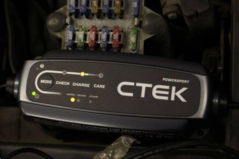 CTEK CT5 Time To Go 12v Battery Charger Kit