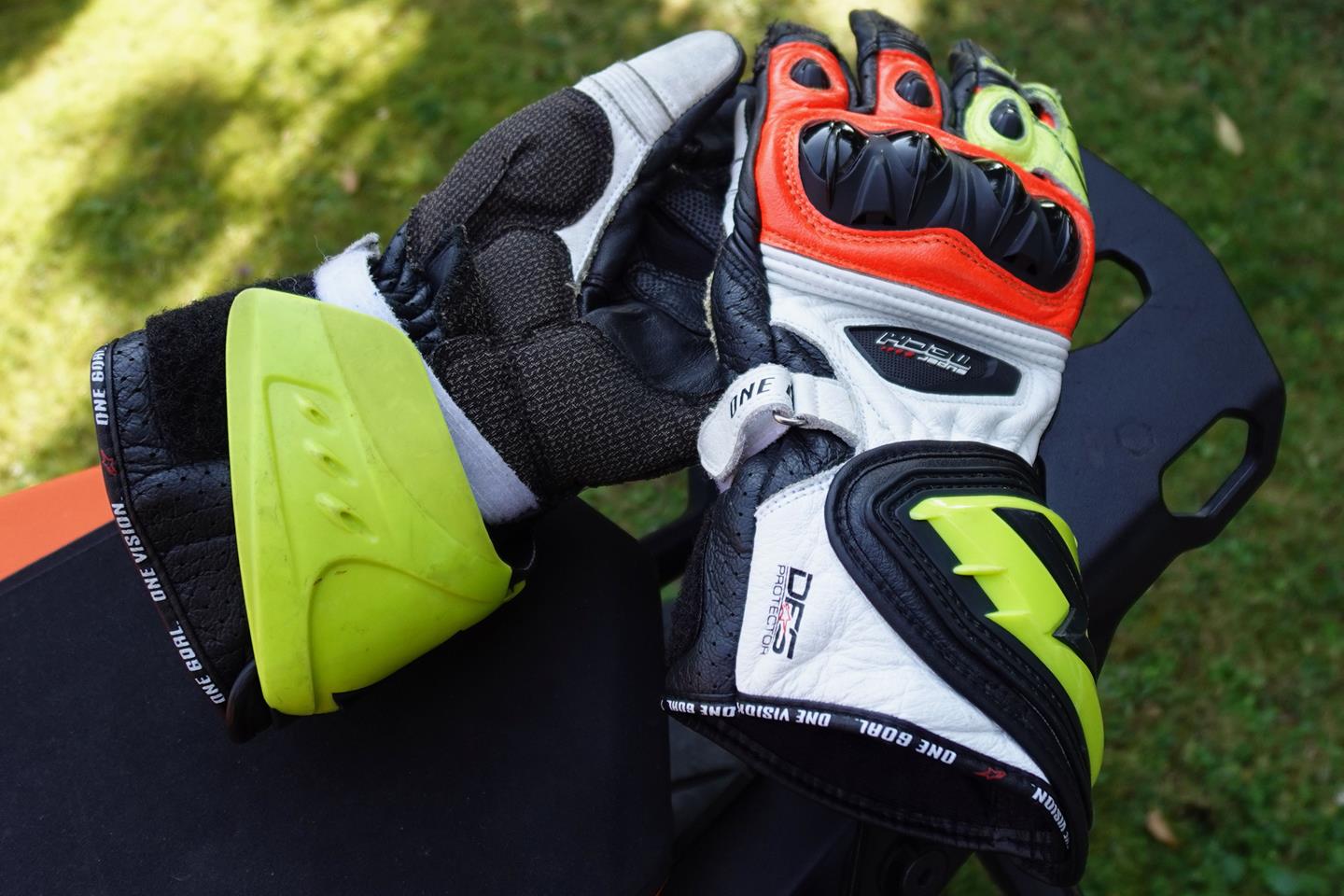 【送料込】Alpinestars Supertech Gloves L ブラック Alpinestars Supertech Gloves - RevZilla