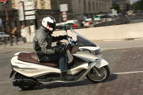 Piaggio X10 first ride