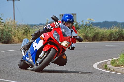 Expert guide: Trackday fun for as little as £800