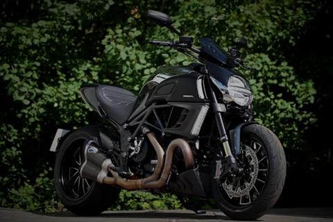 Video: Ducati Diavel Cromo first ride