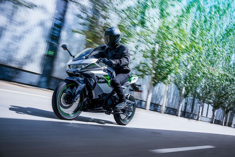 Riding the Kawasaki Ninja e-1