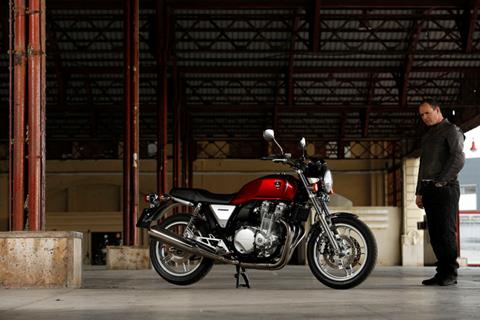 Video: Honda CB1100 first ride