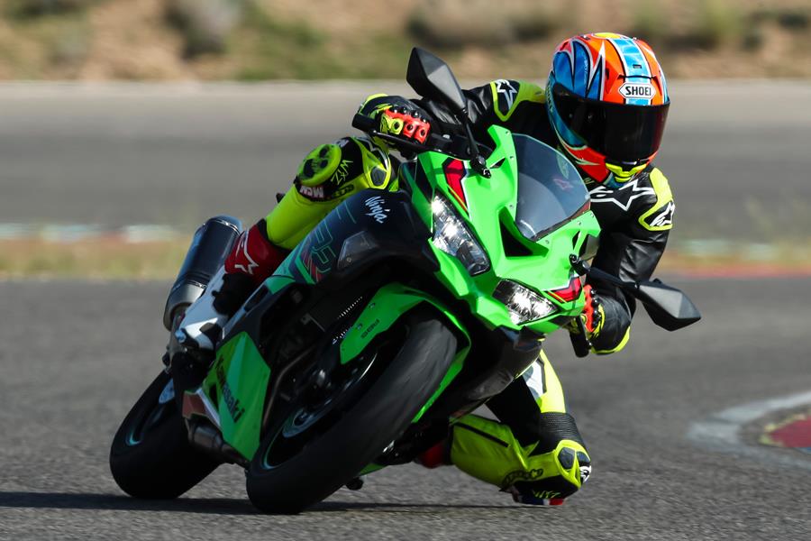 Kawasaki ZX-4RR tested by Michael Neeves