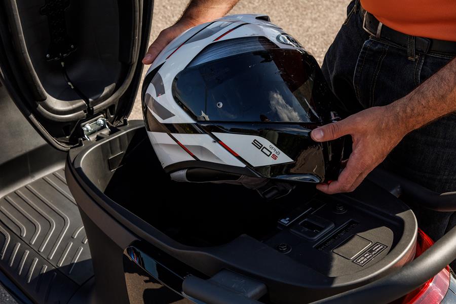 Segway E300SE underseat storage