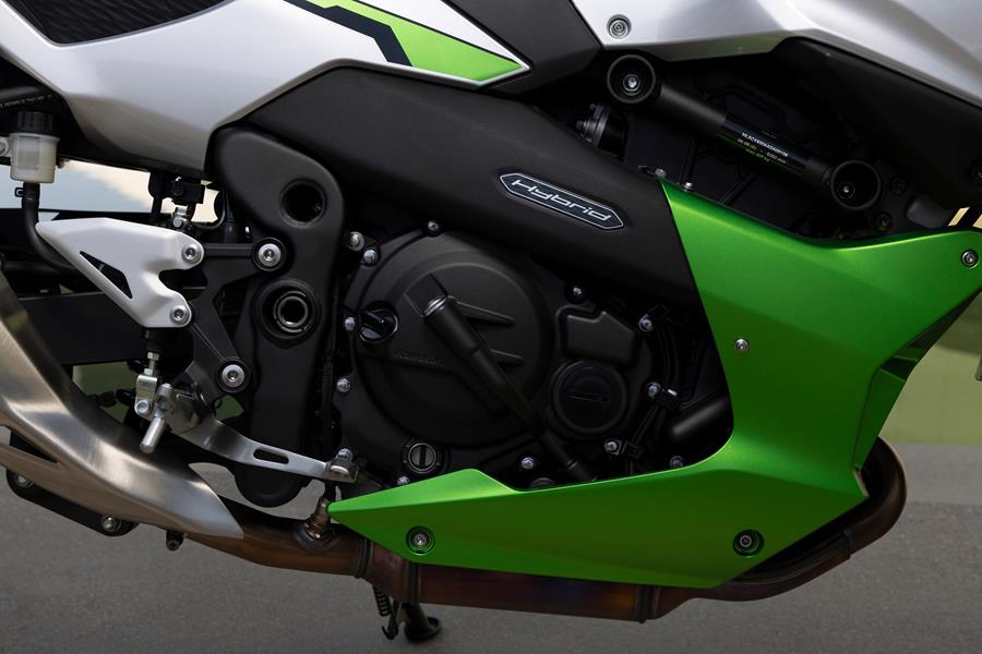 Kawasaki Ninja 7 Hybrid engine and motor