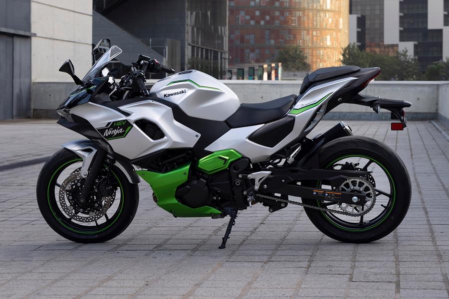 Kawasaki Ninja 7 Hybrid left side