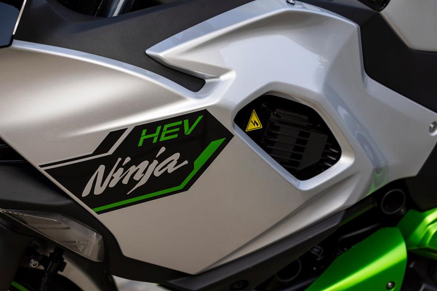 Kawasaki Ninja 7 Hybrid decal