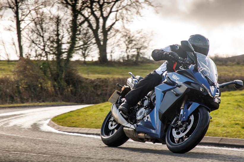 Riding a Suzuki GSX-S1000GT in the wind