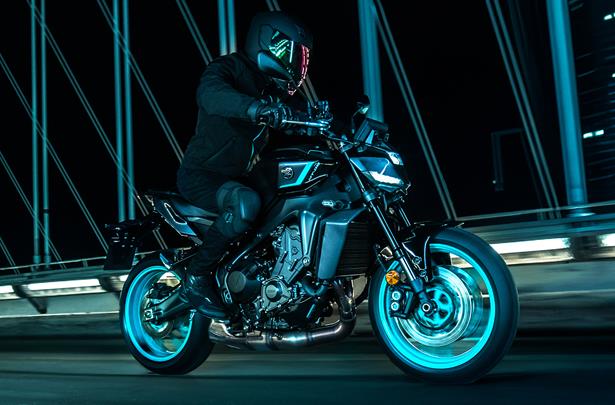 Next-gen MT-09 is go! Yamaha's popular three-cylinder roadster gets bold  new facelift, fresh ergonomics and updated tech