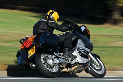 Best bikes for under £5k: 2005-2009 BMW R1200RT