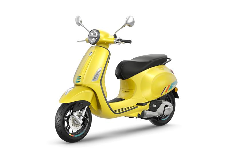 Vespa Primavera S - alternative front three quarters