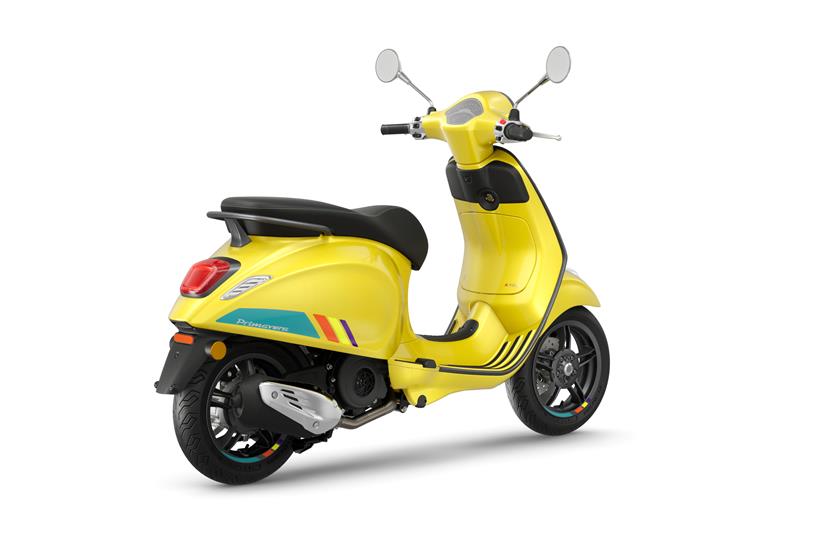 Vespa Primavera S - rear three quarters