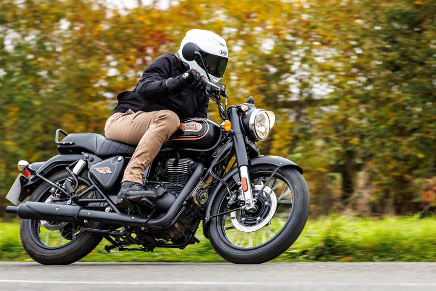 Royal Enfield Bullet 350 - rider on road