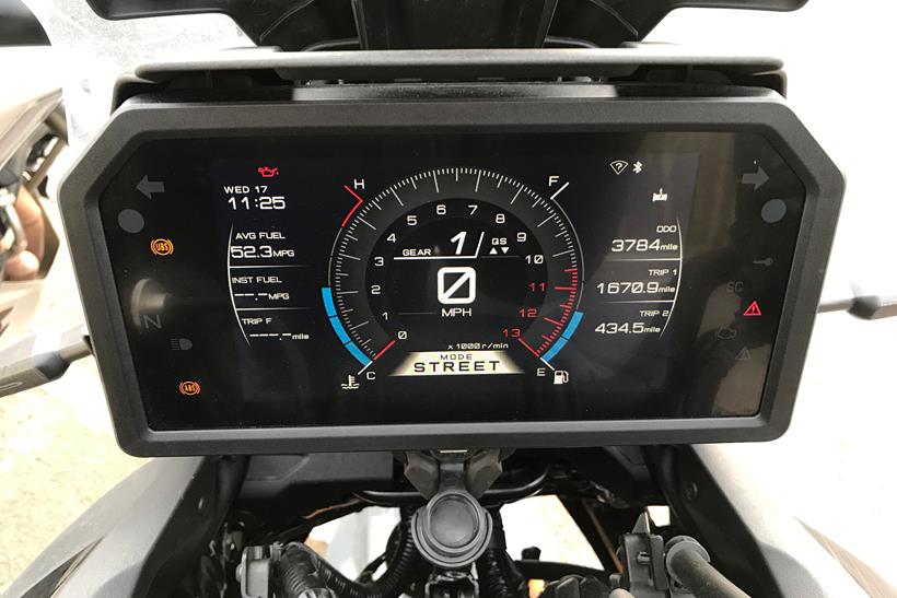 Yamaha Tracer 9 GT+ TFT dash