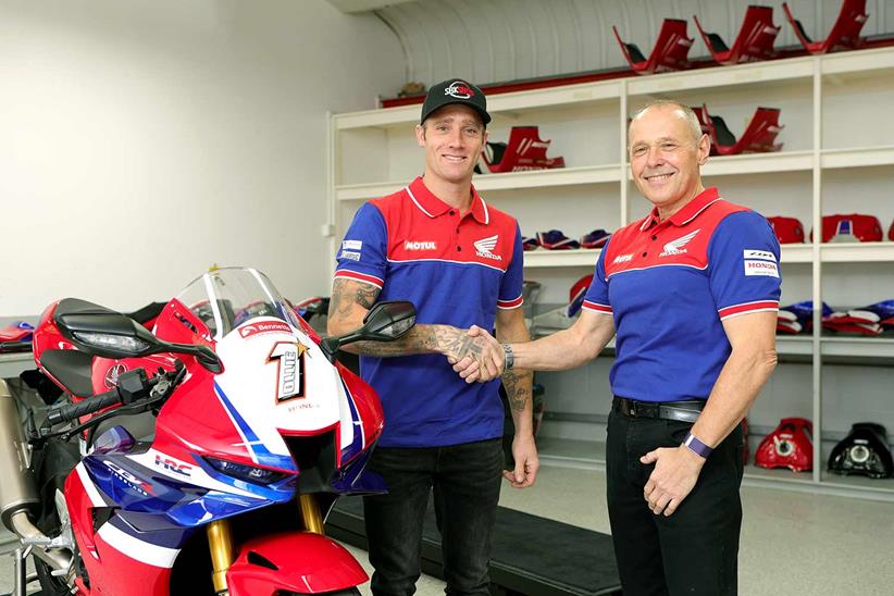 Tommy Bridewell with new boss Havier Beltran