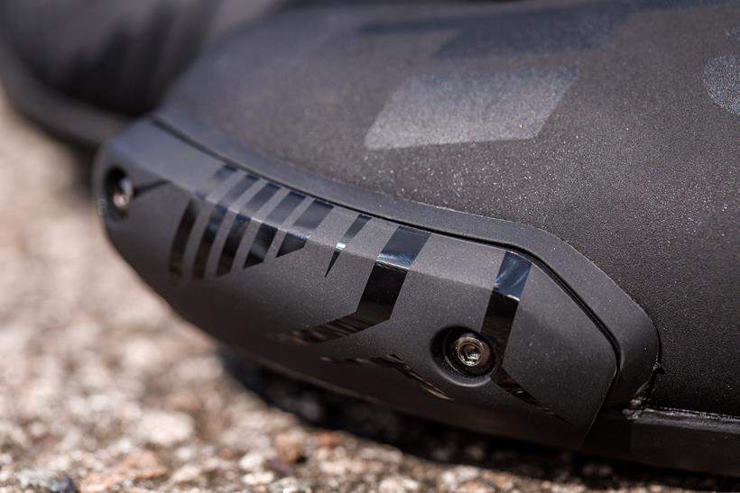 TCX S-TR1 WP toe slider detail