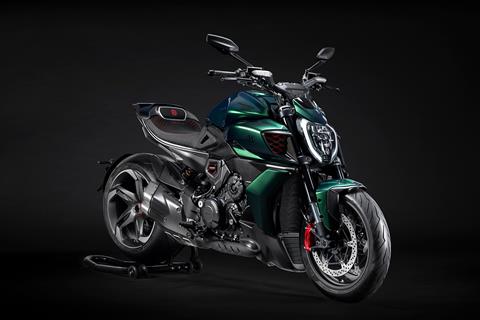 Ducati collaborate with luxury car brand Bentley to create exclusive Diavel V4 special