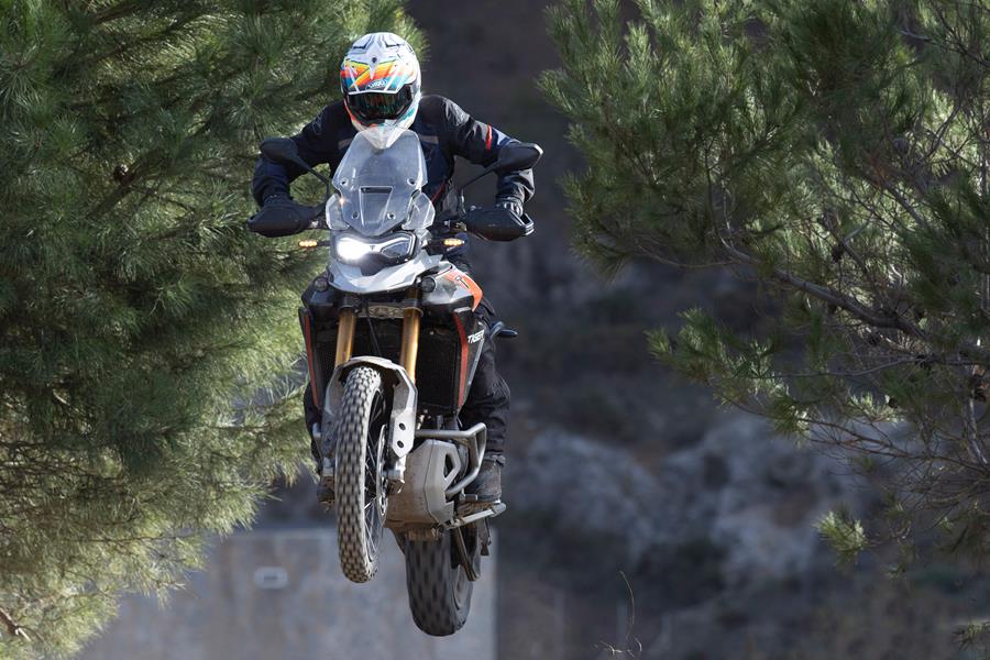 2024 Triumph Tiger 900 Rally Pro jump