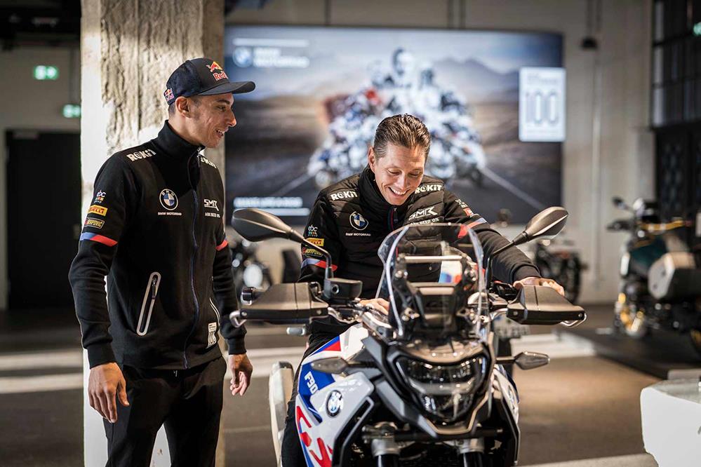 WSB: ROKiT BMW Motorrad and Bonovo Action BMW unveil 2024 liveries