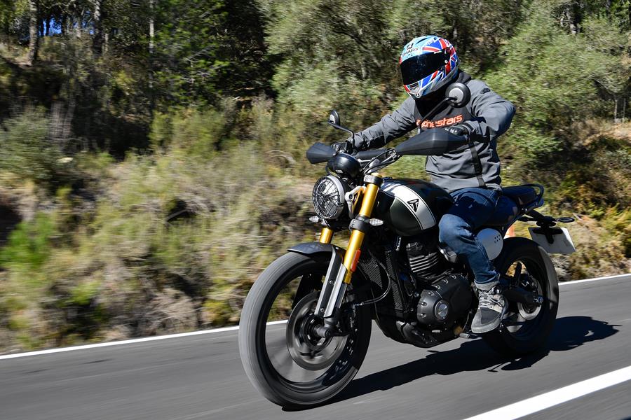 2024 Triumph Scrambler 400 X front left on the road