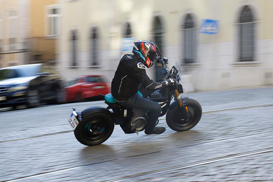 BMW CE 02 cornering up hill