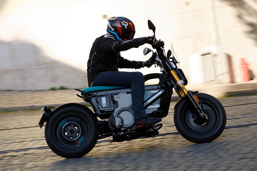 Cornering left on the BMW CE 02